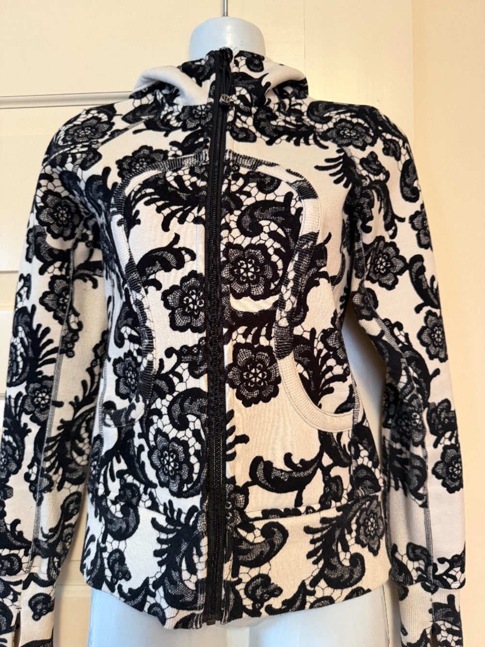 Rare Lululemon Scuba Hoodie